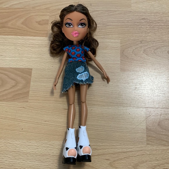 Bratz Doll - Picture 1 of 6